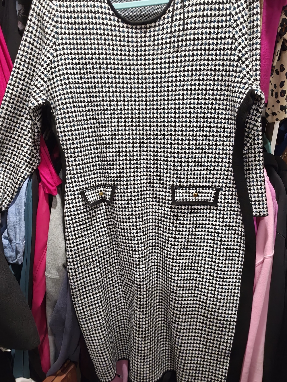 Harper Black & White Houndstooth Long Sleeve Sheath Dress
